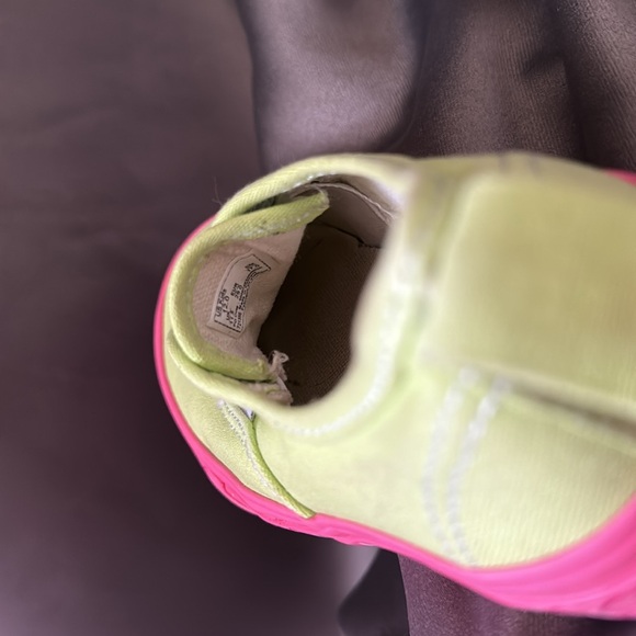 Toddler vans - Picture 4 of 4